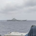【シーレーン】米イージス駆逐艦、中国空母と並走　米誘導ミサイル駆逐艦が中国空母を追跡しそして大胆な写真掲載