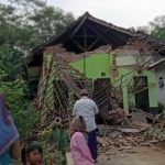 【速報】インドネシア　ジャワ島南方沖で地震、7人死亡　M6.0、家屋300以上損壊