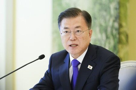 米韓首脳会談を終えた文大統領「最高の歴訪、この上ない結果を得られた」