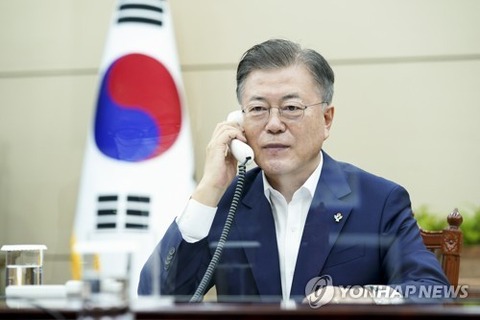 【韓国・文大統領】「Ｇ７の議論に積極的に参加」　英国・ジョンソン首相と電話会談