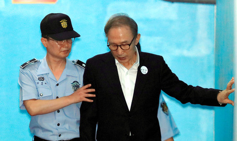 韓国の李明博・元大統領が入院　服役中、持病の治療で