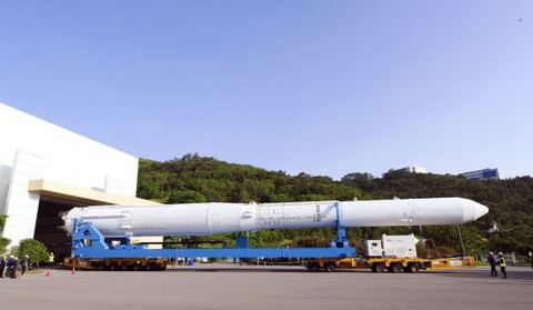 10月に打ち上げ予定の韓国の誇りたる自称純国産ロケット「ヌリ号」実は倉庫で腐り始めてると判明