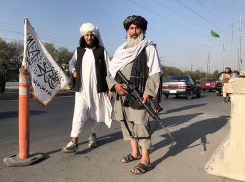 【アフガン】タリバン「旧政権の武器や弾薬を持ってる人は１週間以内に我々に渡してね。期間内に渡せば処罰しないよ」