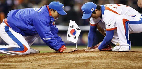 【韓国五輪野球】「マウンドに太極旗を」も空しく日米に連敗で 「泳いで帰れ。飛行機に乗るな」の声