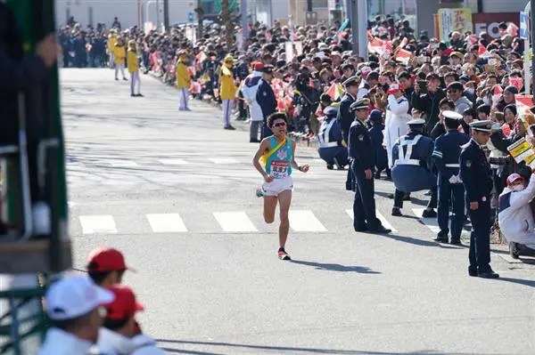 【東京五輪】マラソン会場周辺沿道で「密」自粛呼び掛けも、守る気すらない…