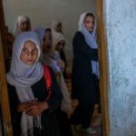 【アフガニスタン】タリバン、中等教育から女子生徒排除か　男子は容認、権利侵害懸念