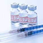 【悲報】ワクチン2回接種でも他人への伝染力は変わらないし予防効果も数ヶ月で弱まる