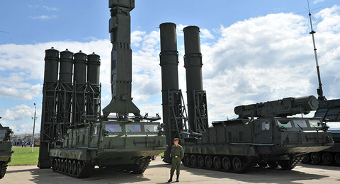 【北方領土】ロシア軍が地対空ミサイル「S300V4」の訓練を実施