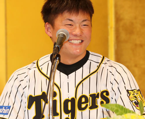 阪神ドラフト４位　前川右京が金本知憲氏の「６番」笑顔で熱望　将来つけたい背番号