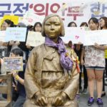 慰安婦像の制作者、10年後の希望は「日本の謝罪」「日本が右傾化をやめ、民主化された世の中になればいい…その日までしっかりと（活動を）続ける！」