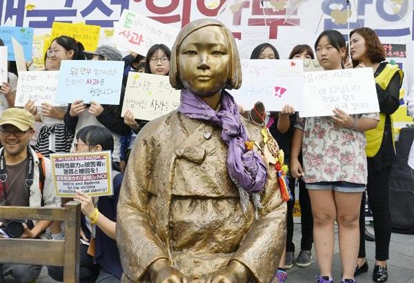 慰安婦像の制作者、10年後の希望は「日本の謝罪」「日本が右傾化をやめ、民主化された世の中になればいい…その日までしっかりと（活動を）続ける！」