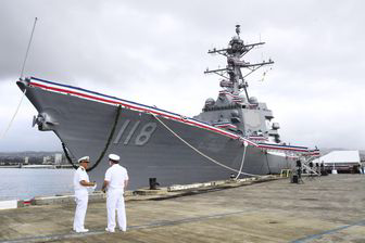 【米海軍】 米駆逐艦「イノウエ」就役　初の日系人名　元上院議員の功績たたえ