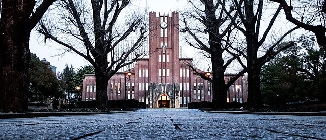 【悲報】少子化で大学倒産へwwwwwwww