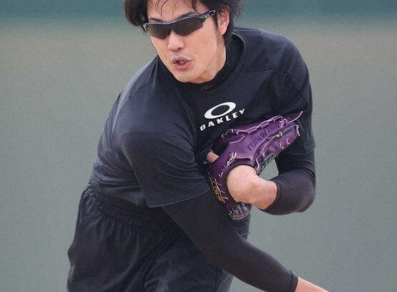 阪神・藤浪が先乗り初日からブルペンで33球！年明けはG菅野に弟子入りでフォーム修正「シンカー」の声も