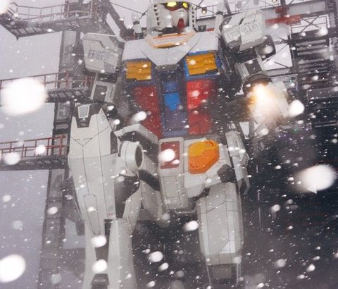 【横浜】「クッッソカッコ良かった…」吹雪の中で起動する実物大ガンダムが大迫力【画像集】