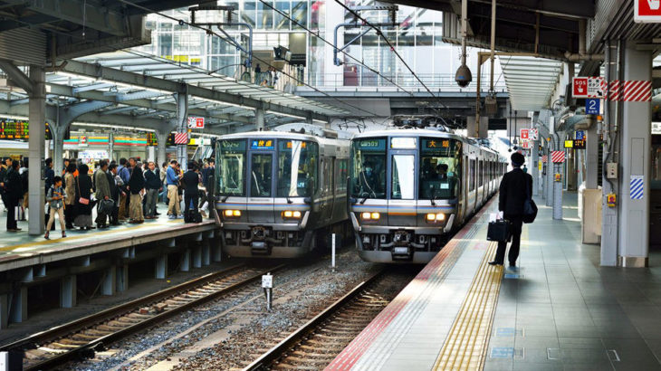 【話題】あなたは『後から来る急行電車』と『先に出る普通電車』どちらを選びますか？