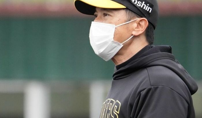 阪神・矢野監督は左足捻挫のアルカンタラについて「うーん。１、２週間はかかるんちゃうかな」