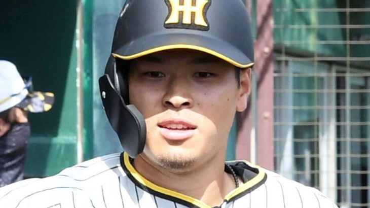 【阪神】佐藤輝がシートノックで二塁を守る　ＯＰ戦打率・３３３と好調