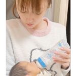 【画像】深田恭子、赤ちゃんにミルクを飲ませる姿を公開ｗｗｗｗｗｗｗｗｗｗ