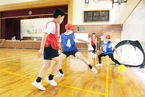 日本サッカー協会が「小学校体育」の授業サポート　サッカー人口の減少食い止めへ