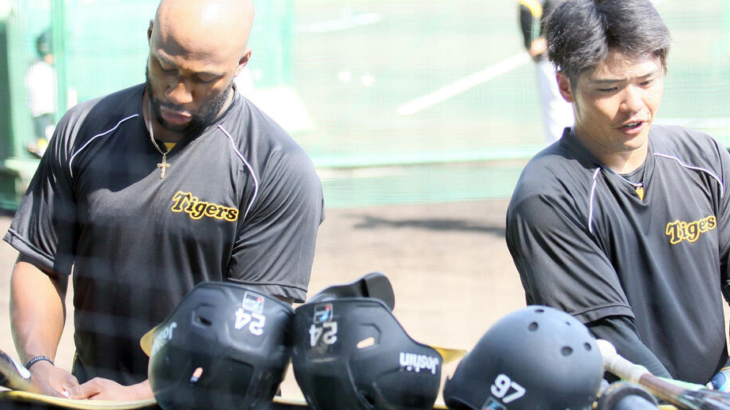 【阪神】ロハス一塁の守備練習に取り組む　起用の幅広げるための準備か