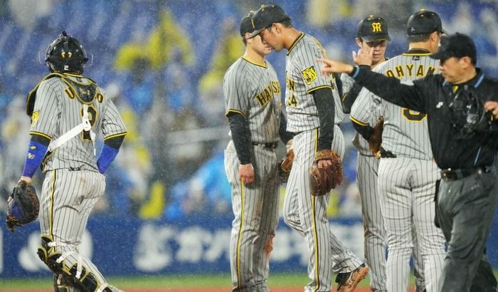 阪神　６回裏雨天コールドで４連敗　今季敵地12戦12敗　セ・リーグの借金全て抱える16
