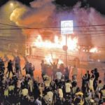 スリランカ経済危機　市民怒り爆発　大統領の辞任を求め大統領の邸宅包囲
