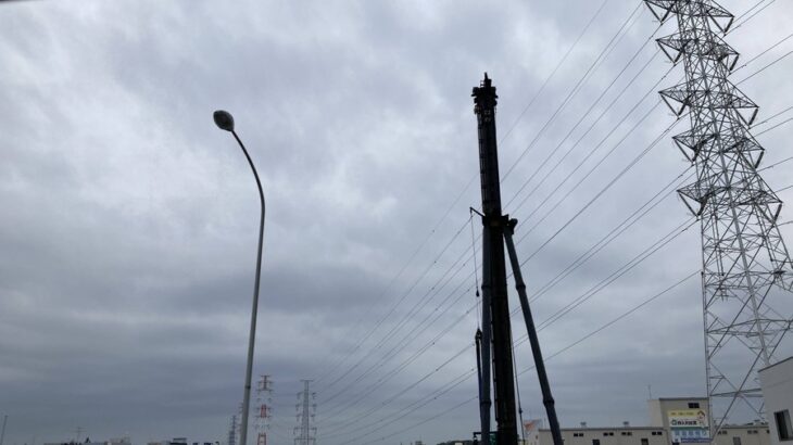 【画像あり】横浜の空に何か変なものがあるよｗｗｗｗｗｗｗｗｗｗ