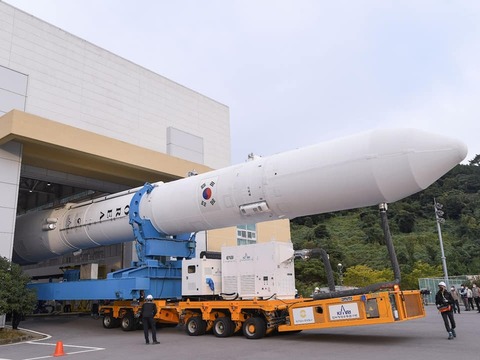 【6/15】韓国産ロケット2回目打ち上げ、今度は実際に衛星を載せ宇宙へ、ネット「何メートルくらい上がるかね」
