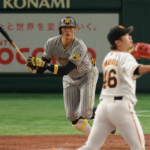 糸井嘉男←大卒3年目で野手転向して1700安打