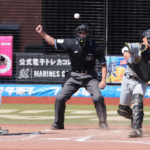 【阪神】長坂、やるじゃん！　盗塁阻止率100％　初回、角中の二盗を強肩で防ぐ
