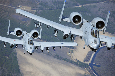 【軍事】ボーイング、A-10攻撃機向け新主翼納入　耐久性や整備性向上