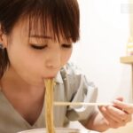 【画像】中川翔子(37)さんが天下一品こってりを食べる様子が良いとぼくの中で話題ｗｗｗｗｗｗ