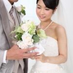 【画像】日本女子「結婚相手に求める年収は最低でも１０００万円です」