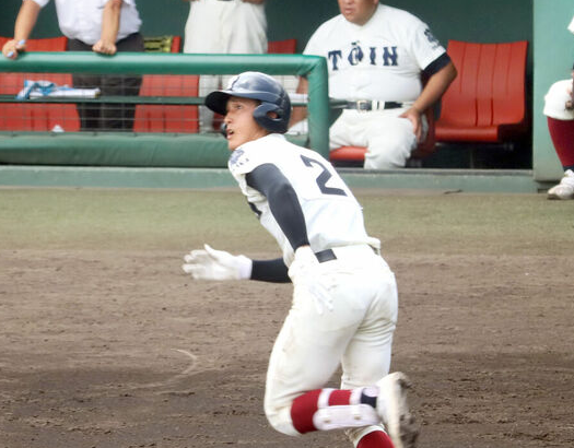 大阪桐蔭 松尾汐恩選手、高校通算35本塁打でドラフト1位候補に浮上
