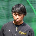 【悲報】阪神・高山俊が右膝蓋骨骨折。今季絶望か