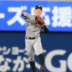 【悲報】阪神、糸原の適時失策で１点差に迫られる。一塁への悪送球。