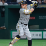 佐藤輝明　去年三塁打0→今年三塁打8
