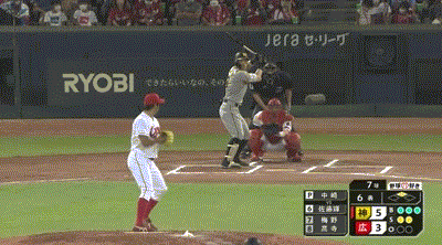 【阪神】6回表 佐藤輝明、２年連続２０本塁打到達！左打者で新人からの達成はＮＰＢ史上初！！