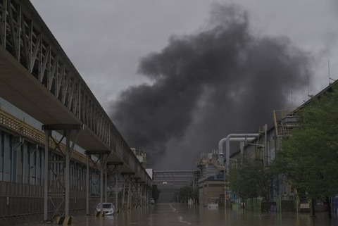 【韓国】台風11号で浸水した浦項製鉄所、操業49年で初めて全炉停止