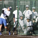 鈴木一朗さん、W杯の裏でしれっと謎の都立校で野球指導をしてしまうｗｗｗｗｗｗｗｗｗｗ
