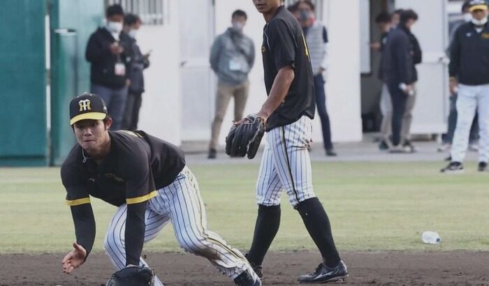 阪神　中野拓夢、送球のコツつかんだ　連日の特守で来季「２番二塁」に向け手応え