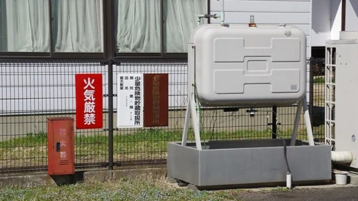 北海道は家の横に燃料タンクあるけど法的に個人が持ってていい燃料の量超えてない？