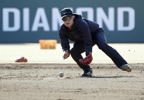 阪神　岡田監督「ショートはやらせへんで」中野拓夢、侍で遊撃の可能性もキャンプでは二塁専念