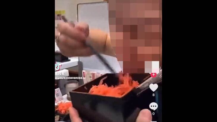 【動画】吉野家ブチギレ「民事と刑事で法的措置」、卓上の紅しょうがを直箸で食べる動画拡散