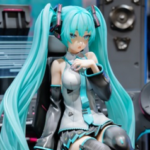 【速報】ワイ、16万円の初音ミクのフィギュアを予約する