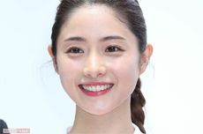 【芸能】石原さとみ、生理痛について「社会問題」「つらそうな人に声かけできるような社会になればいいな」