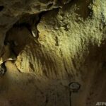 考古学仏洞窟にネアンデルタール人の彫刻5万7000年以上前