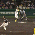 ついに出た阪神佐藤輝が95打席ぶり本塁打右翼ポール際へズドン