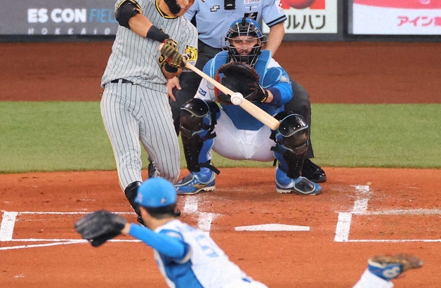 【阪神】前川の勢いが止まらない！初5番抜てきからいきなりプロ初の三塁打
